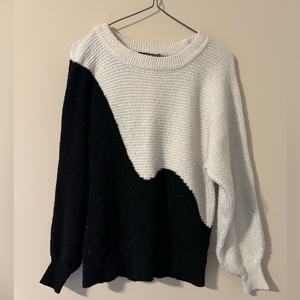 Sweater - Picture 1 of 5
